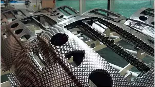 轮毂怎么样才有必要修复,轮毂里面怎么除锈