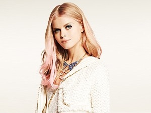 塔丽唯尔:在网络的冲击下,重新定义,重回巅峰