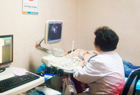 32岁女白领确诊宫颈癌晚期，医生说出真相，丈夫直接拒绝治疗