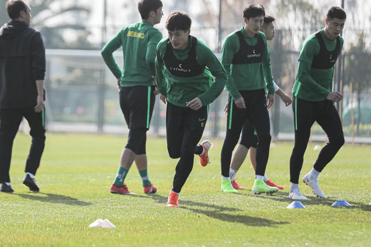 国足正式开始40强赛备战,最新冬训动态