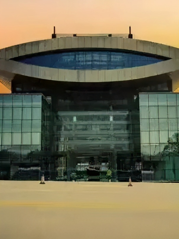 初中民办学校哪一所比较好,封闭式初中寄宿学校排名