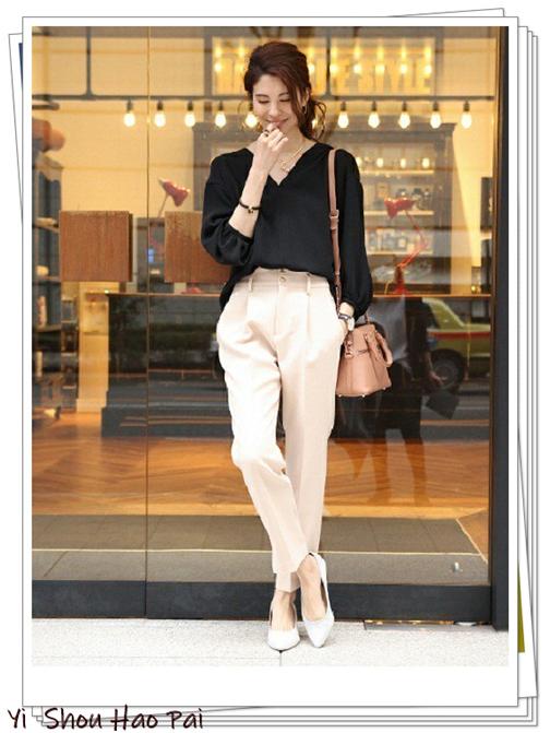 粉红色裤子搭配什么颜色上衣好看,粉红色裤子配什么上衣好看