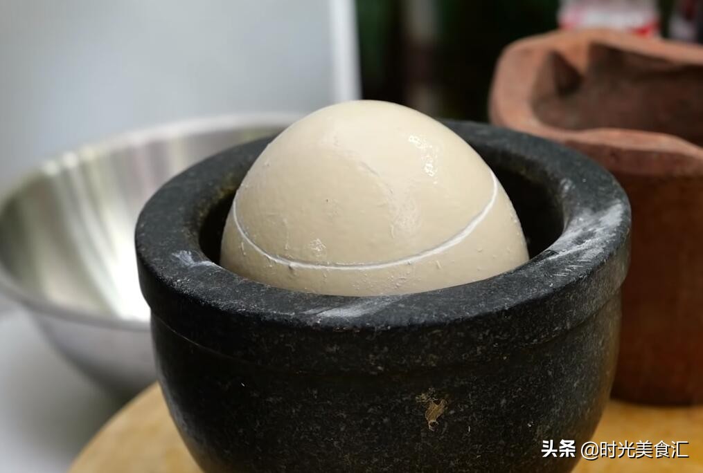 大厨做鸵鸟蛋正确食用方法,鸵鸟蛋烧菜