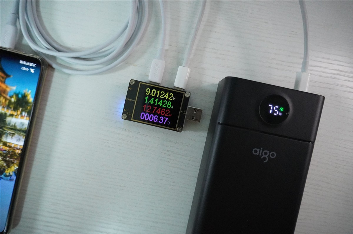 aigo充电宝20000毫安,aigo双向快充10000mah充电宝