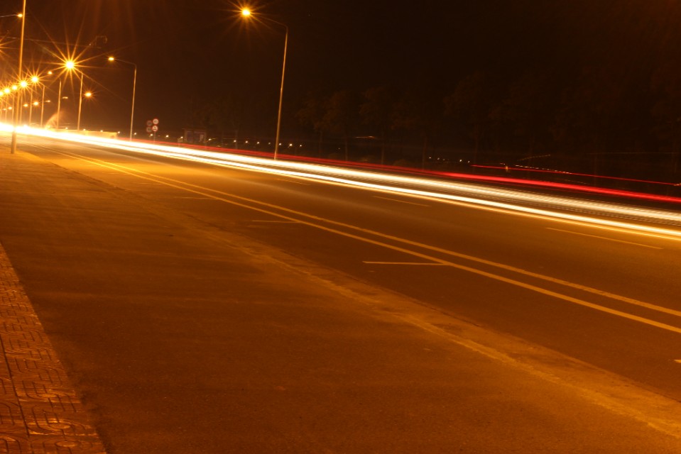 佳能100d拍视频有防抖功能吗,佳能100d单反拍摄效果