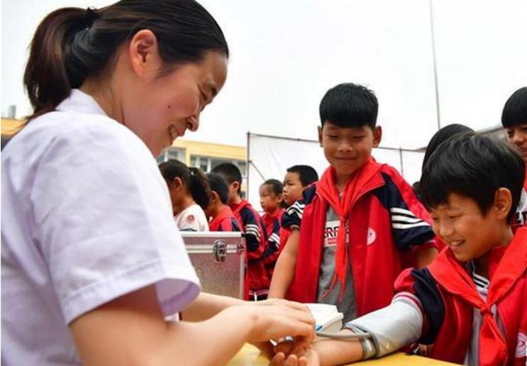 我也想抱抱你，妈妈——浅析农村孩子心理依恋障碍