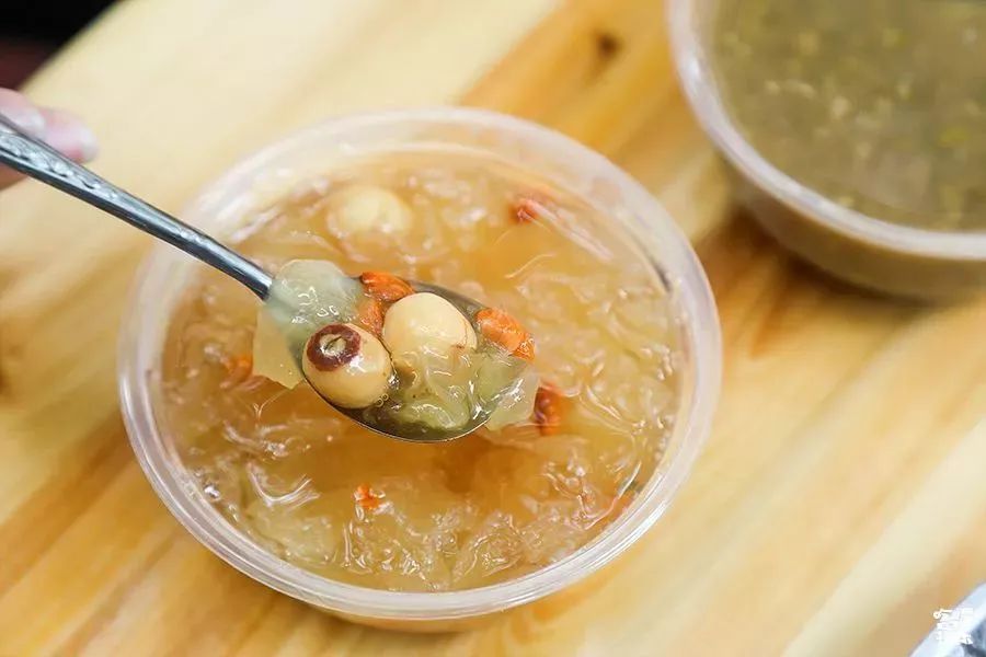 长沙不起眼小吃街推荐,长沙地摊小吃有哪些