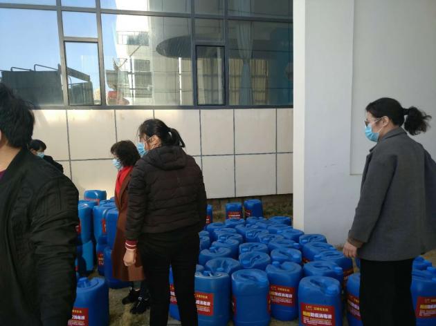 吹响抗疫集结号全力以赴抗击疫情,抗击疫情携手同行