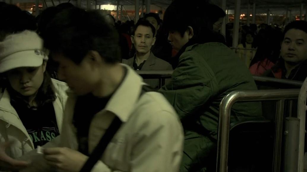 农民工给父亲拍摄的纪录片,2001年农民工返乡纪录片