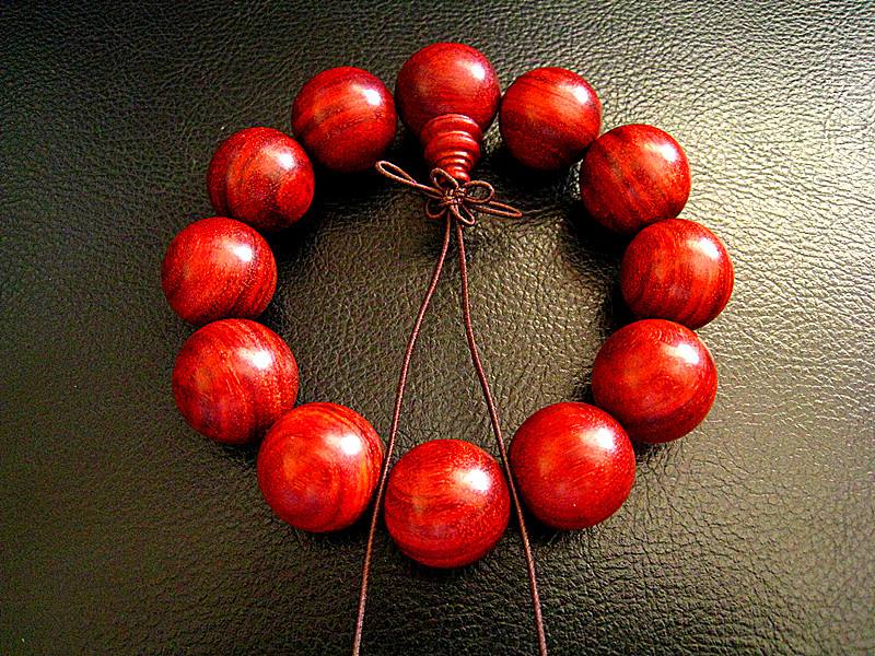 不怕水的文玩木质手串,有什么木质不怕汗文玩手串