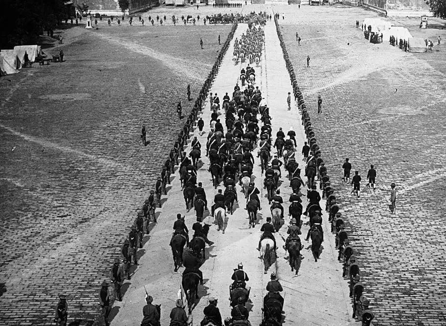 清朝末年八国联军入侵资料,清朝1900年八国联军