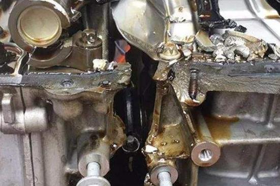 拉缸跟爆缸,严重拉缸与普通拉缸的区别