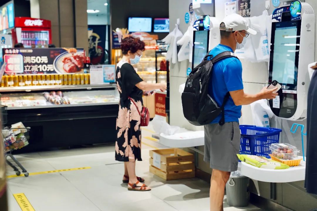 商场、银行、医院……听说这个姿势都很火？