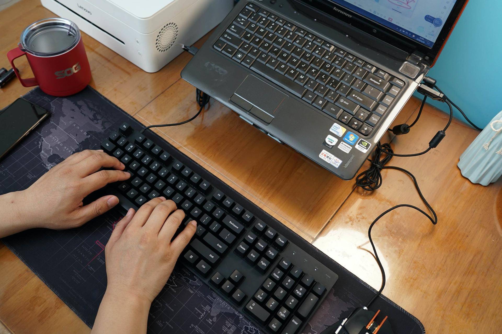 小米cherry版樱桃红轴机械键盘,小米机械键盘cherry版和g50怎么选