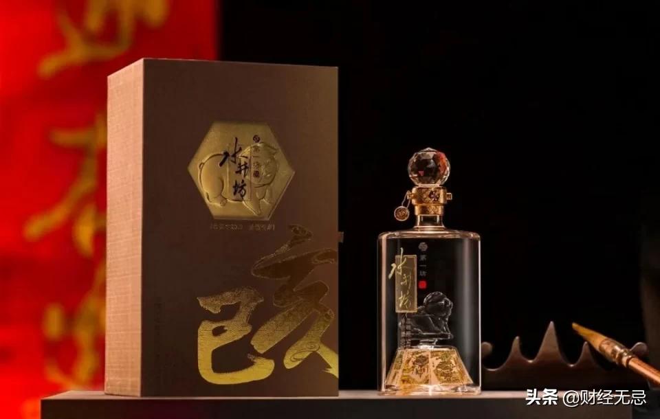 水土不服的川酒巨头：营收利润双双腰斩，只因外资控股？