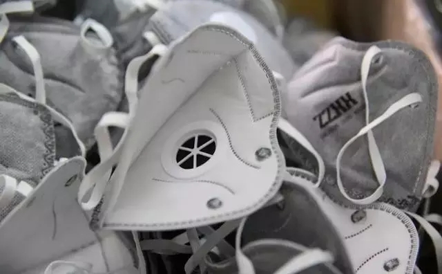 口罩热销电商平台集体涨价,外贸口罩最近新消息