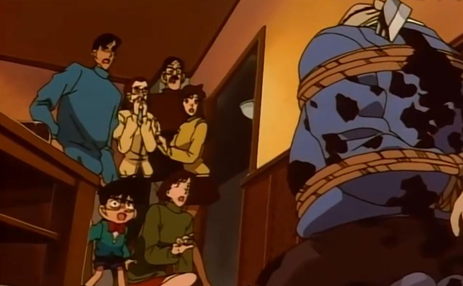 《柯南》：不要招惹医学生，教授因一篇论文被仇杀，死法极其痛苦