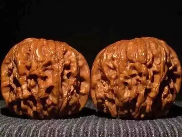 文玩掉价最多的手串,文玩爆跌排行榜