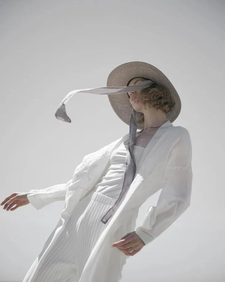 赵丽颖夏日装扮,夏日草帽赵丽颖