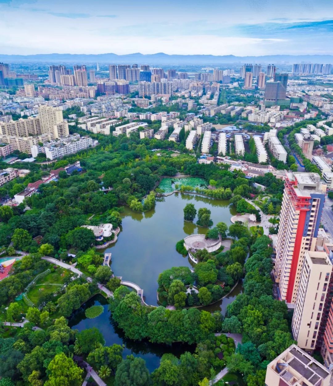 凤凰国际高端住宅区,2025年凤凰新城