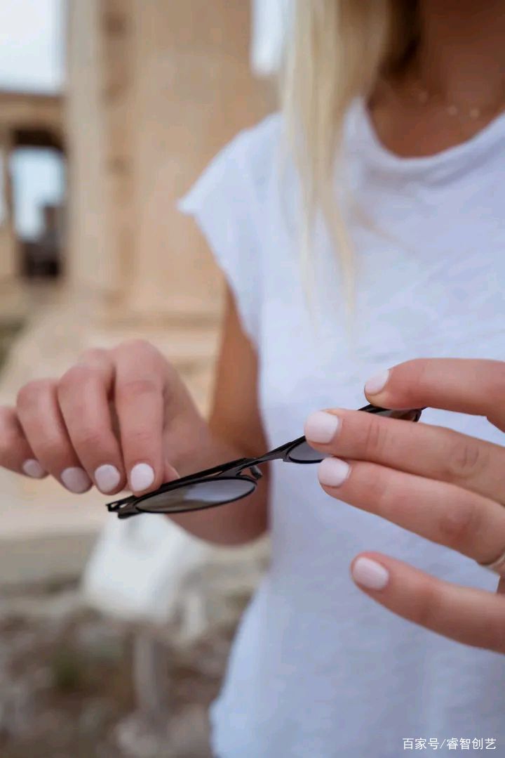 折叠太阳镜最新款,时尚最新款太阳镜