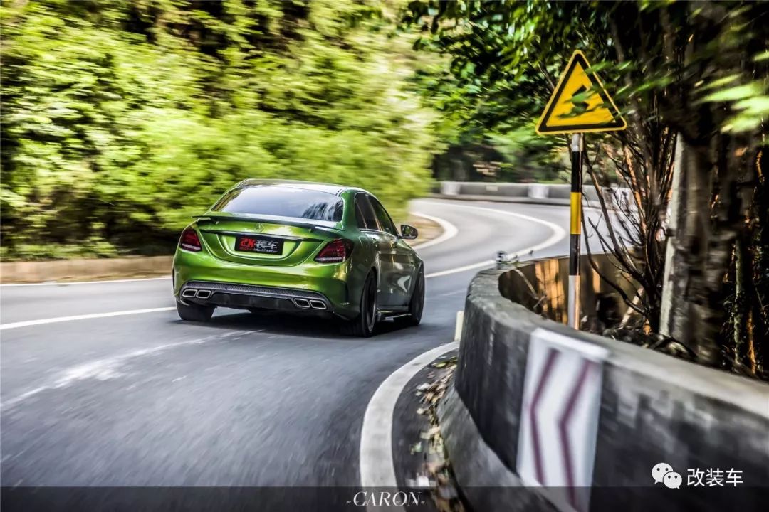 极速巅峰宝马z4性能改装,宝马z4直列六缸改排气