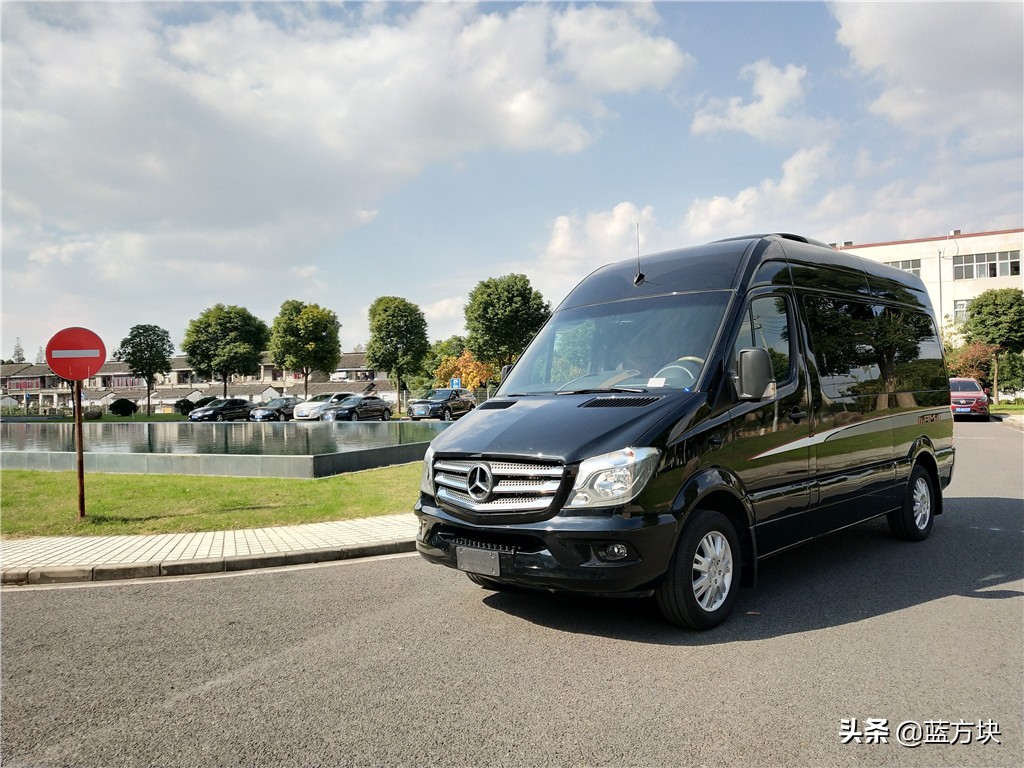 奔驰斯宾特新款外观设计,奔驰斯宾特豪华商务