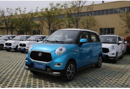 金彭新能源汽车最高端车型,金彭新能源电动汽车最新款