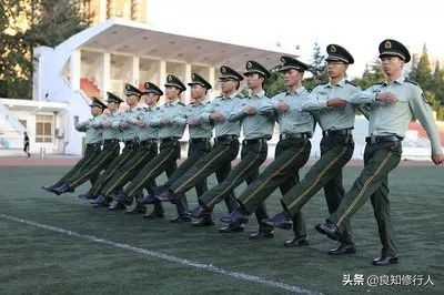 报考军校警校按照什么体检标准,报考军校非指挥类专业的体检要求
