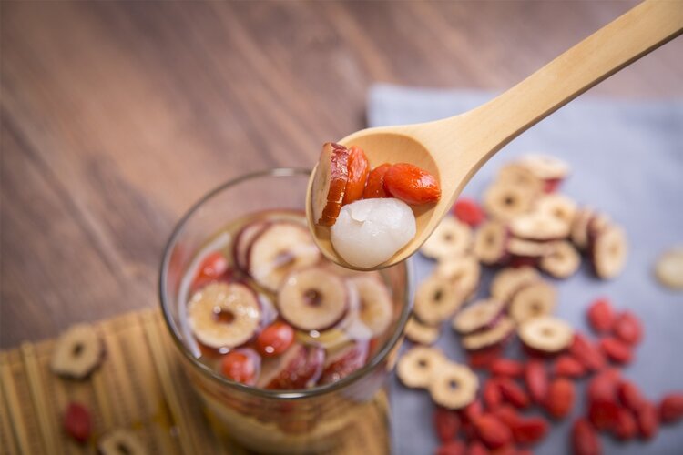 缺铁性贫血吃阿胶有用吗,缺铁性贫血吃阿胶可以吗