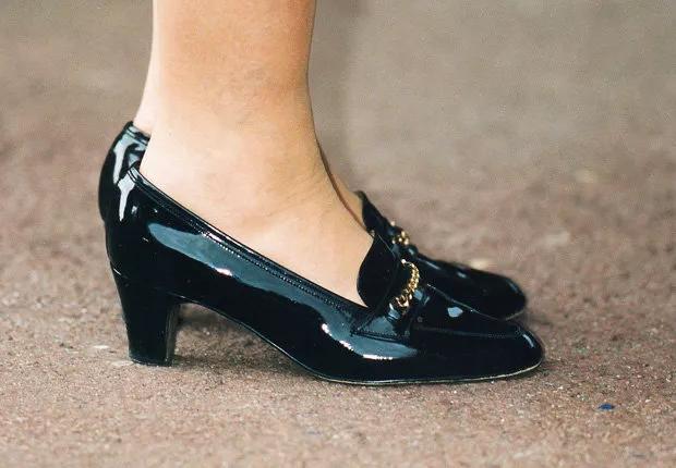 流水的“七色战队”,铁打的珍珠胸针