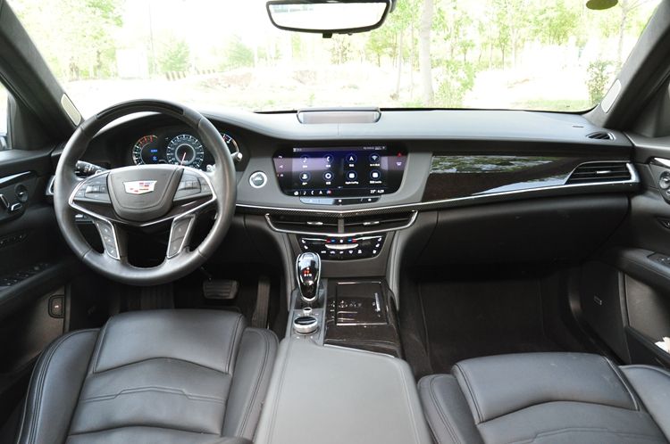 试驾凯迪拉克ct6入门车型,胖哥试驾凯迪拉克ct628t精英