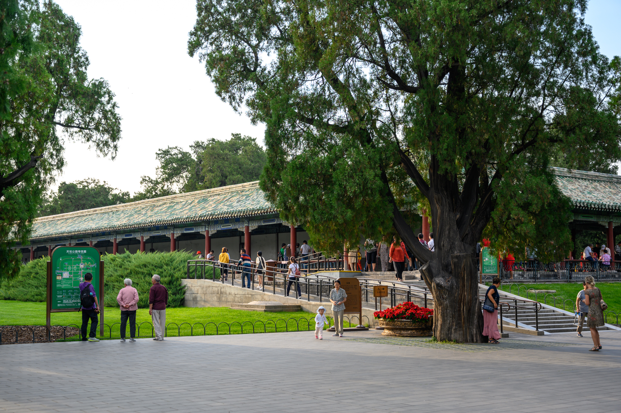 北京天坛公园，明清两代皇上们“祭天”的地方，竟是故宫的4倍大