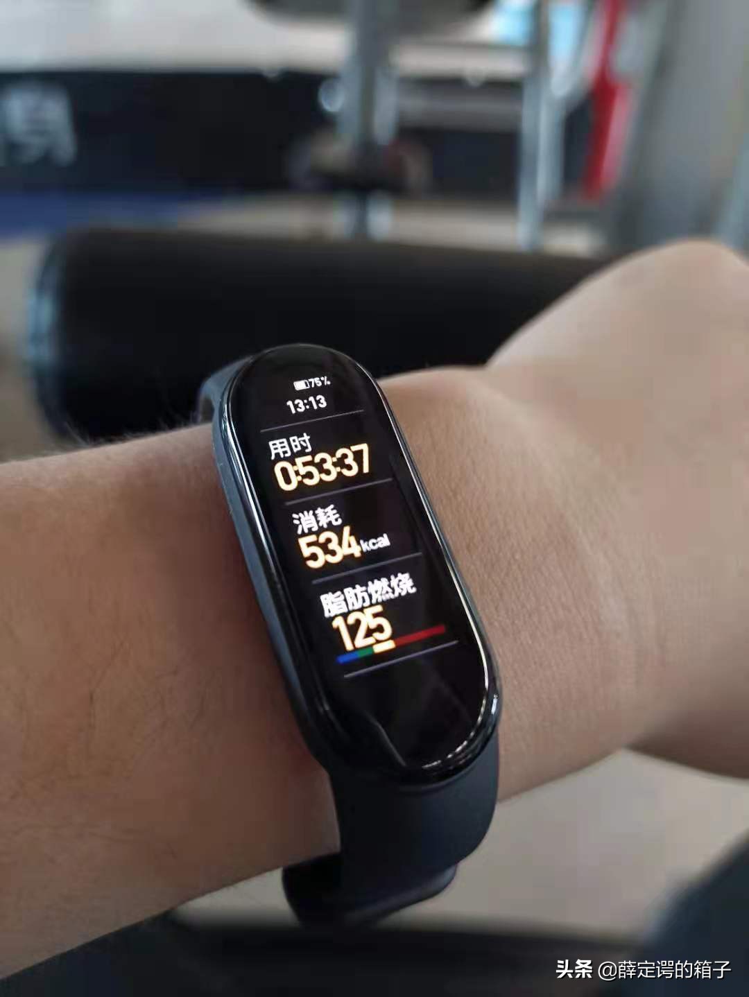 小米手环6nfc是最新款吗,小米手环6标准版与6nfc谁更值得买