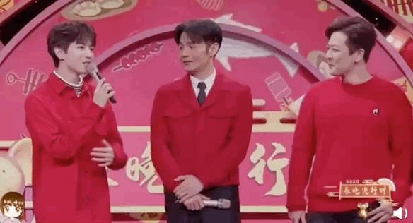 一起吃年夜饭看春晚,吃年夜饭看春晚的感受