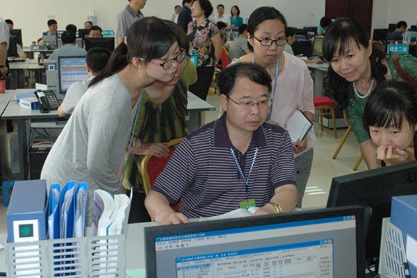 中考的定向招生和统招有什么区别,中考定向分配和统招有什么区别