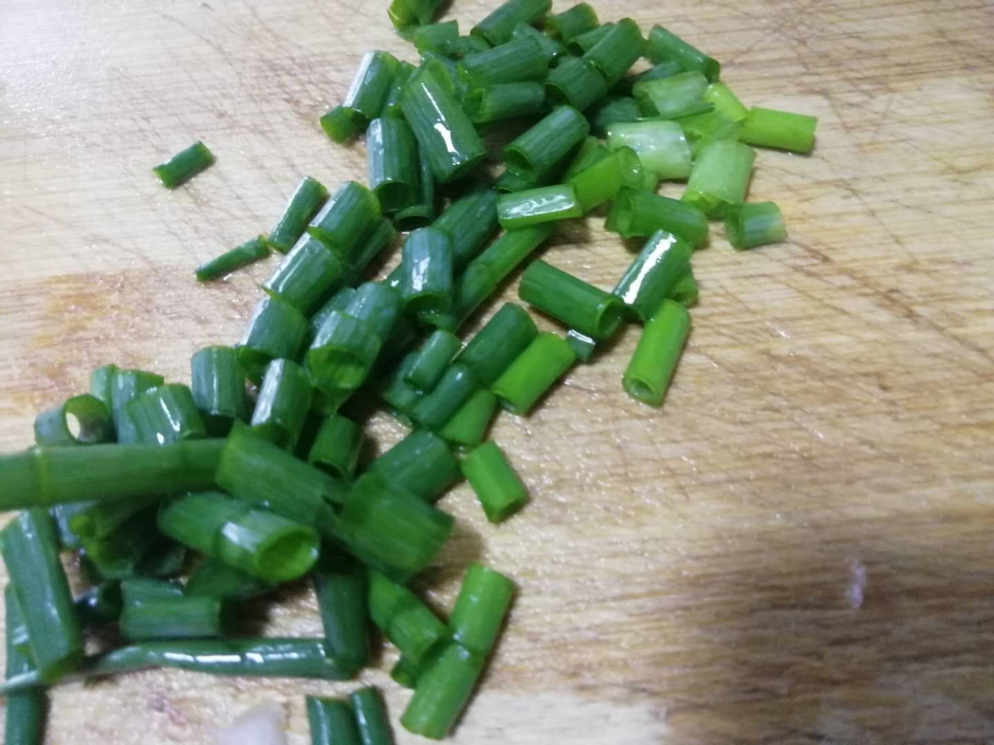 怎么做炸鸡腿不费油大鸡腿,如何炸鸡腿才能使鸡腿好吃