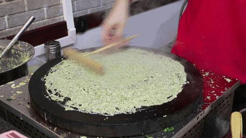 做煎饼果子生意技巧,煎饼果子摊的赚钱方式