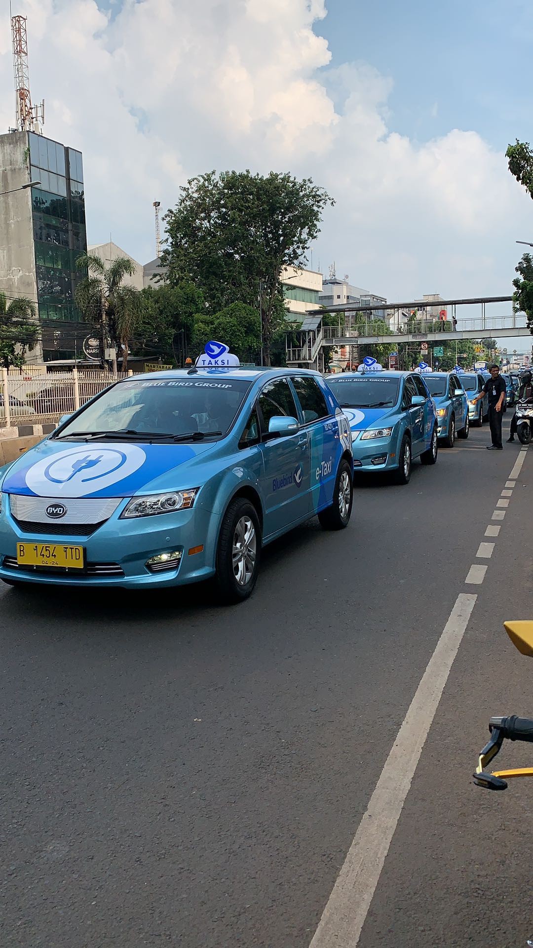 印度比亚迪e6,比亚迪e6在印度交付