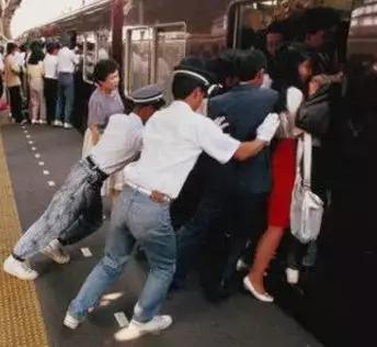 辞掉高薪工作想转行从零开始,好转行入行门槛低的工作