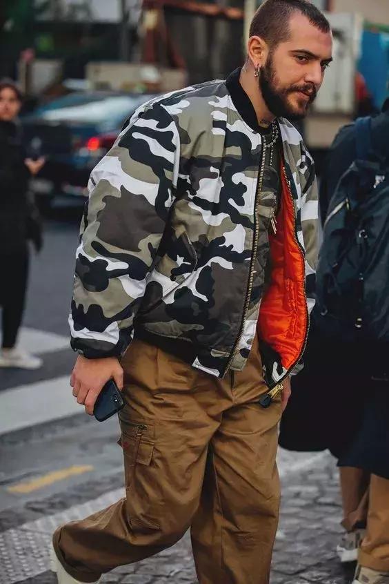 军事迷彩风格,现在的迷彩和星空迷彩相比