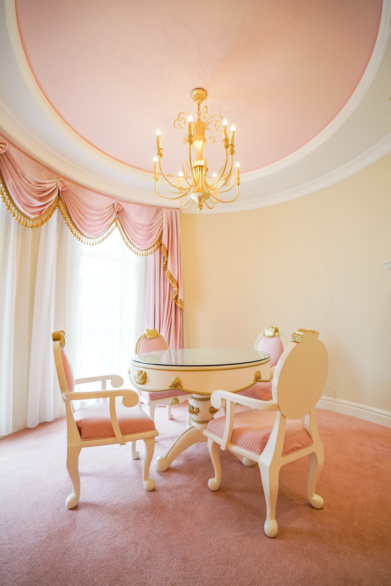 hellokitty邀请函,hellokitty的邀请函