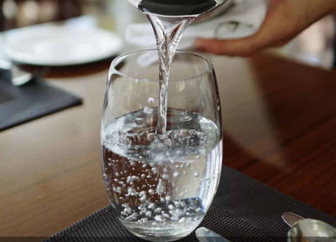 练着练着饿了怎么办？训练中的营养补充方法解密！