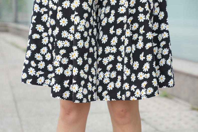 夏季新款小雏菊碎花裙裤,小雏菊背带裙裤