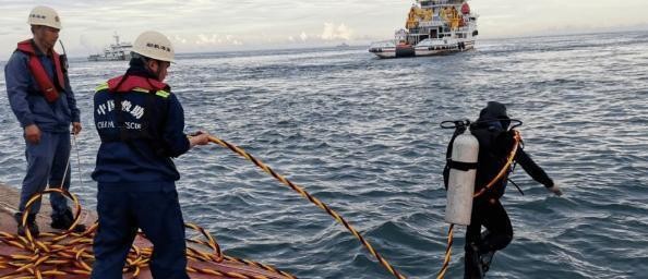 大连5.7空难逃过一劫的人,大连5.7空难事件飞机解体了吗