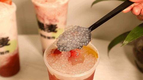 草莓季来了完整版,果麦秋天第一杯奶茶