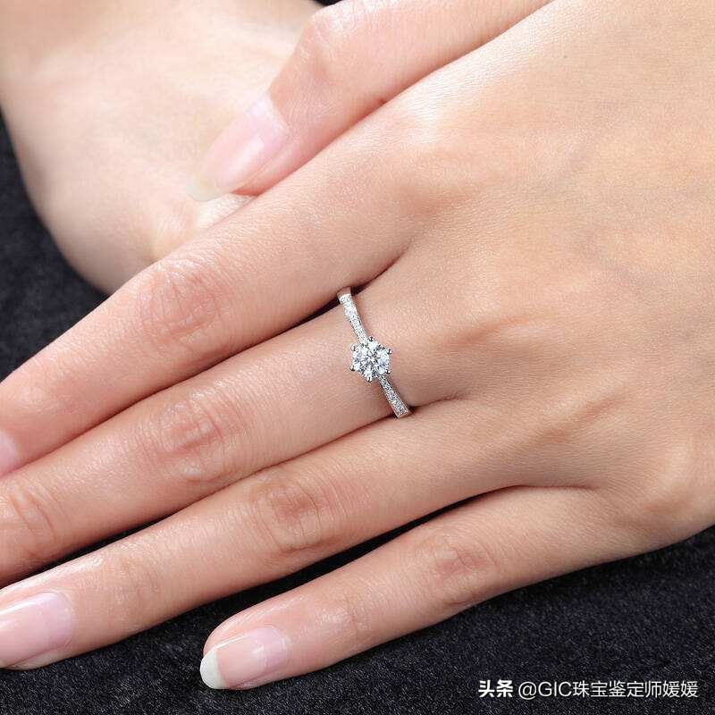 你知道钻戒怎么保养和售后吗,钻石戒指掉了钻可以保修么