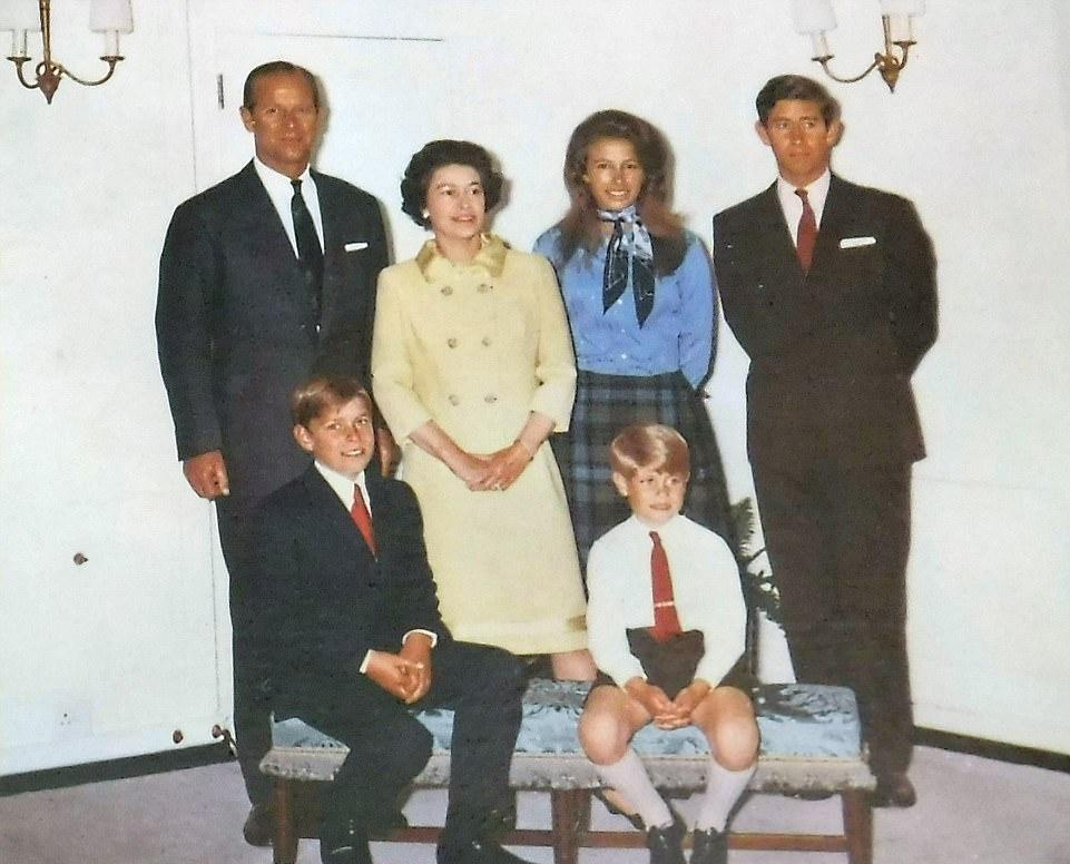 英国女王从年轻到老年的影像,戴安娜是英国王室中最个性的王妃