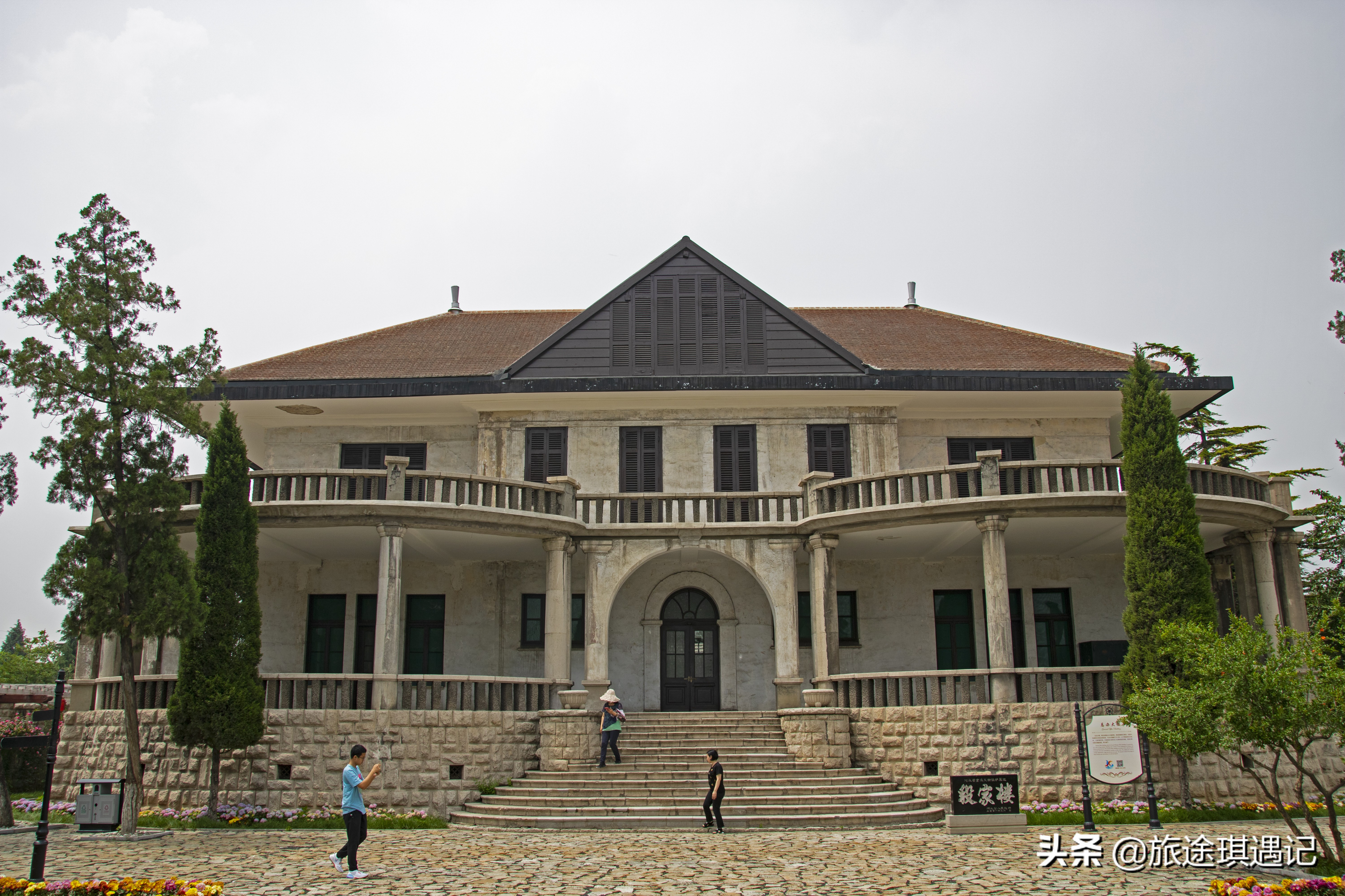 气势非凡的段家楼，中西合璧的建筑群，书写着一部煤矿兴亡史