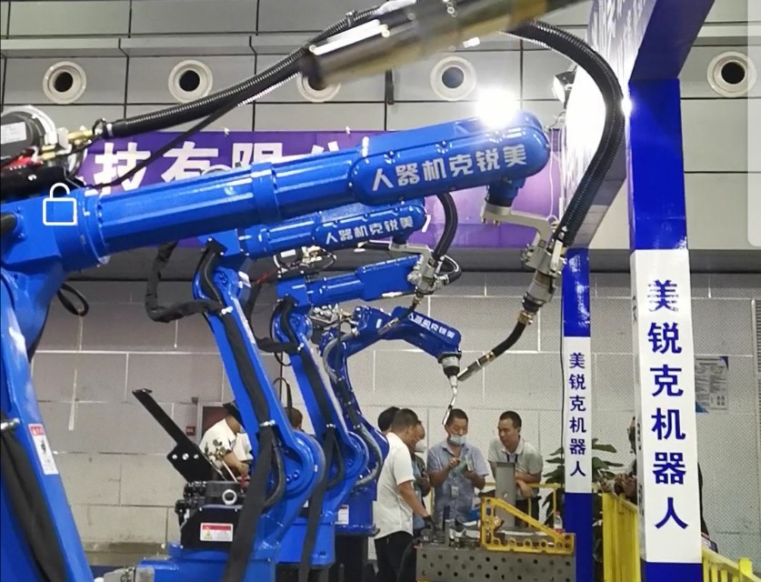 机器人会抢饭碗么,机器人真的会抢人类的饭碗吗